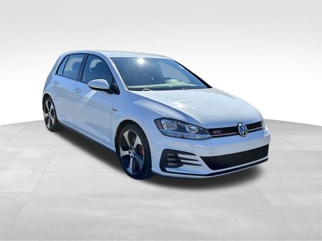 2019 Volkswagen Golf GTI  3