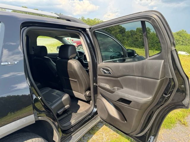 Used 2023 Black GMC SLT image 15