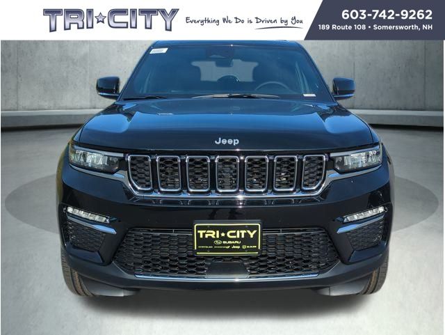 2025 Jeep Grand Cherokee Limited photo 8
