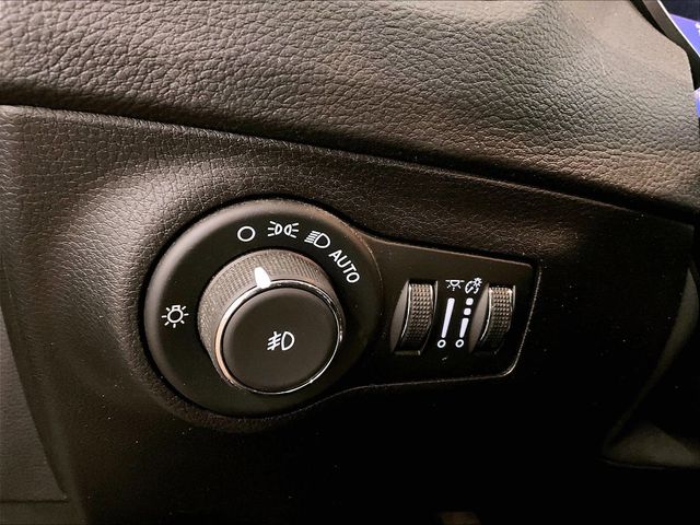 2021 Jeep Compass Latitude Silver at Grove City Ford