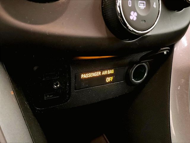 2022 Chevrolet Trax LT Black at South Hills Kia