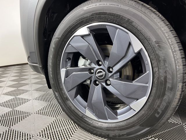 2026 Gun Metallic Nissan Rogue SV FWD