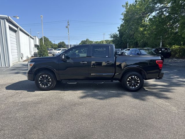 Used 2019 Black Nissan PRO-4X image 8