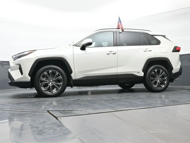 2022 Toyota RAV4 Hybrid XLE Premium 37