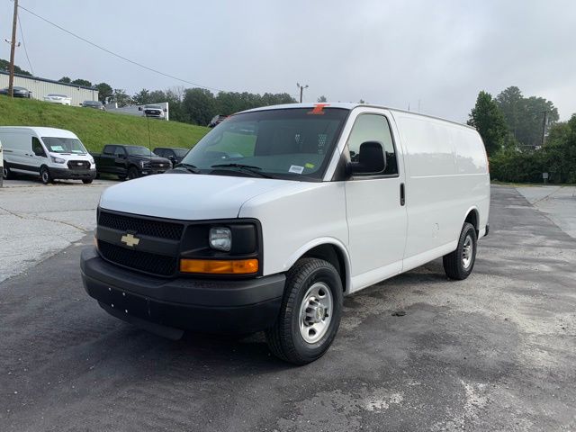 Used 2011 White Chevrolet Work Van image 4