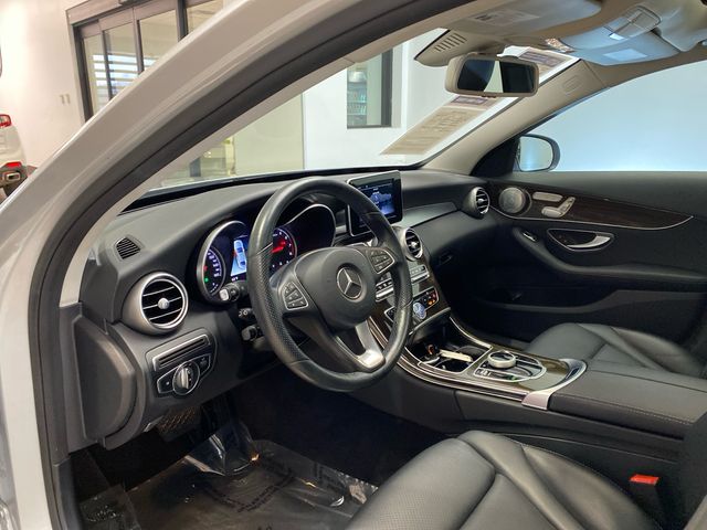 Used 2018  Mercedes-Benz C 300 image 16
