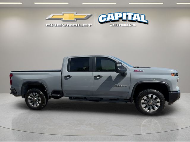 Used 2025 Gray Chevrolet Custom image 6