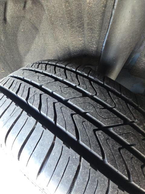 2024 Nissan Kicks S:B01807