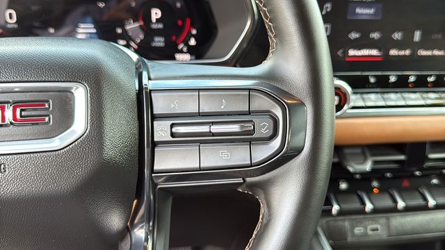 Used 2025 GMC Canyon Truck