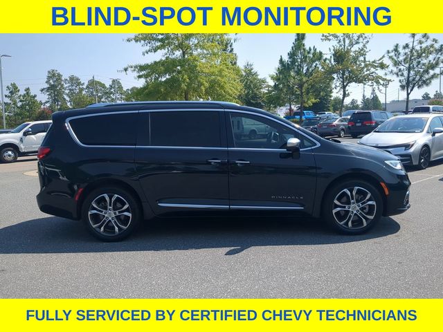 Used 2022 Chrysler Pacifica Van