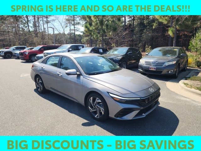 2024 Hyundai Elantra Limited FWD