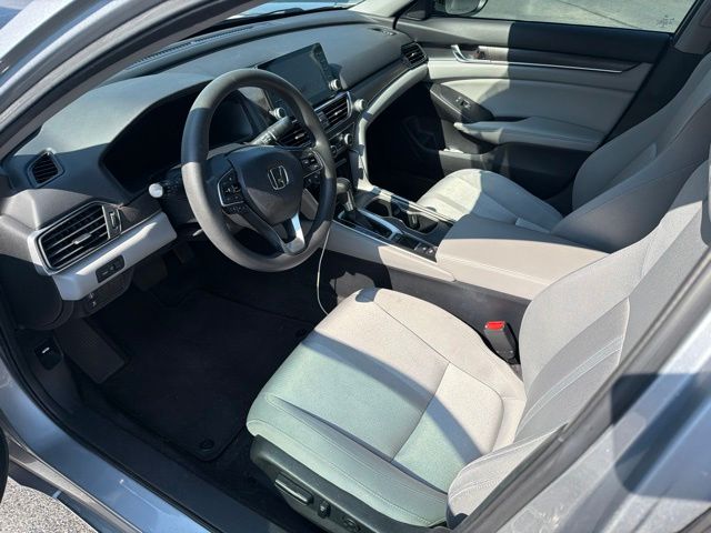 Used 2019  Honda EX image 7