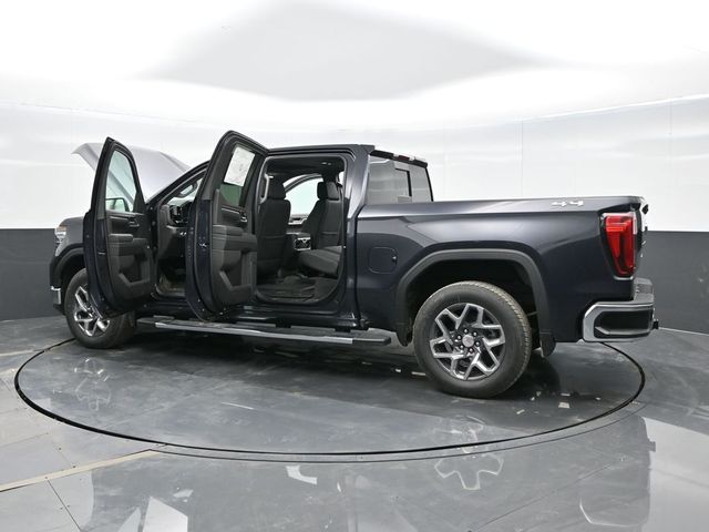 2025 GMC Sierra 1500 SLT 39