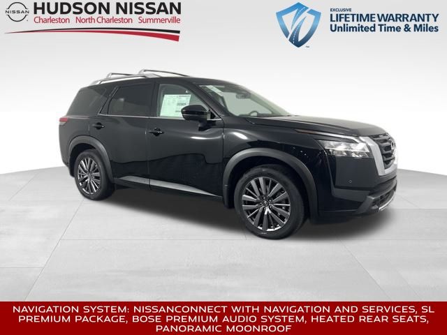 2024 Nissan Pathfinder SL 1