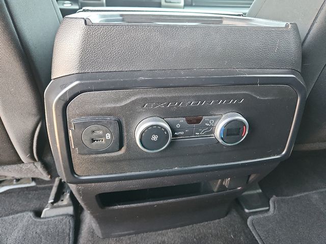 Used Car 2021 Ford Expedition  Xlt For Sale Under $35,000 In Plainview, Texas