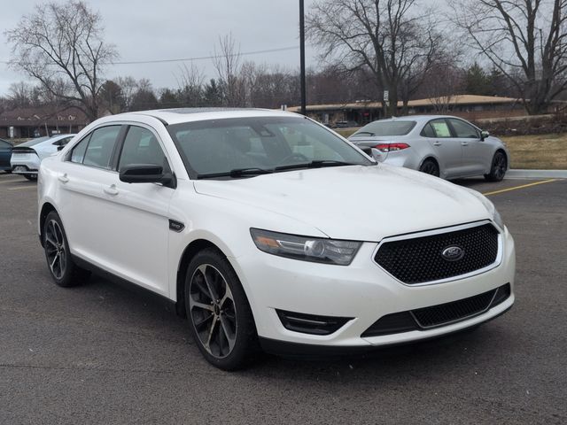 2016 Ford Taurus