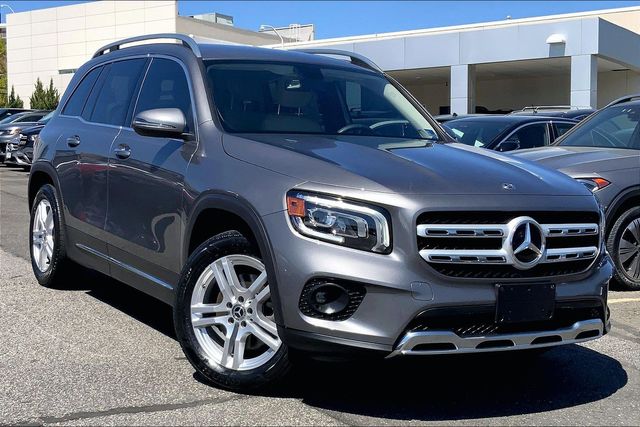 Mountain Gray Metallic 2020 Mercedes-Benz GLB 250 FWD SUV / Crossover Front-Wheel Drive 8-Speed Automatic