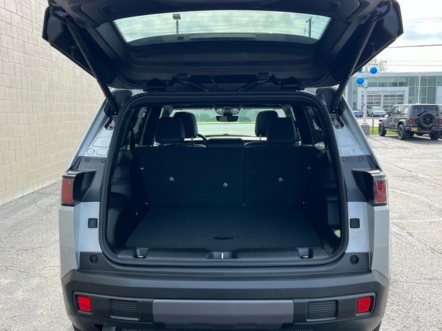 New 2026 Jeep Cherokee Limited For Sale in Highland, IN