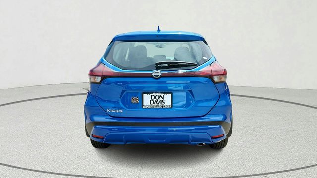 2025 Nissan Kicks Play
