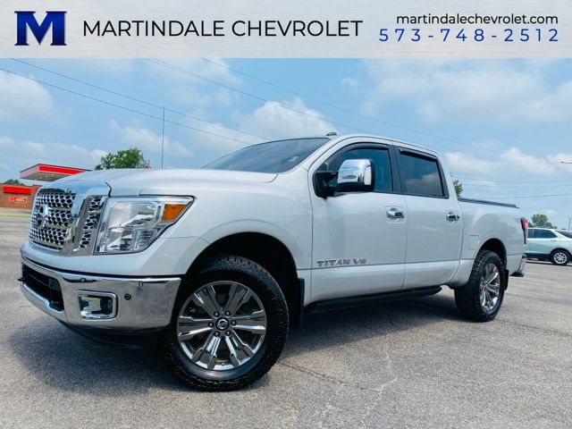 2019 Nissan Titan SV Crew Cab 4WD
