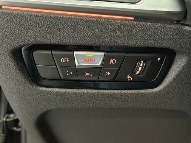 Used 2023 Black BMW M440i xDrive image 16