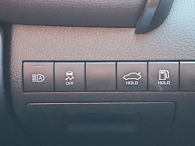 Used Car 2021 Toyota Camry  Se For Sale Under $25,000 In Plainview, Texas