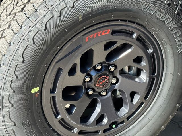 New 2026 Nissan Frontier Truck