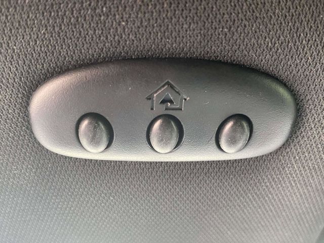 2022 Star White Metallic Tri-Coat Ford Edge ST Line AWD SUV