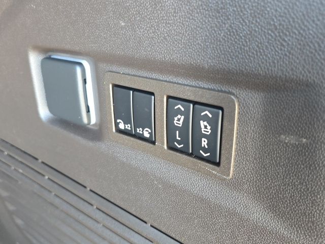 Photo of 2022 GMC Yukon Denali in Dallas, GA - 13,  2022 GMC Yukon Denali:44052A