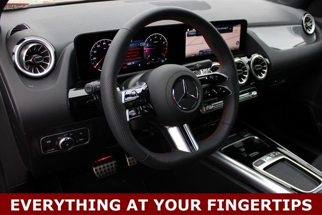 Used 2025  Mercedes-Benz GLA 250 image 13