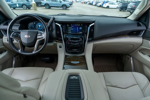 2019 Cadillac Escalade ESV Luxury 12