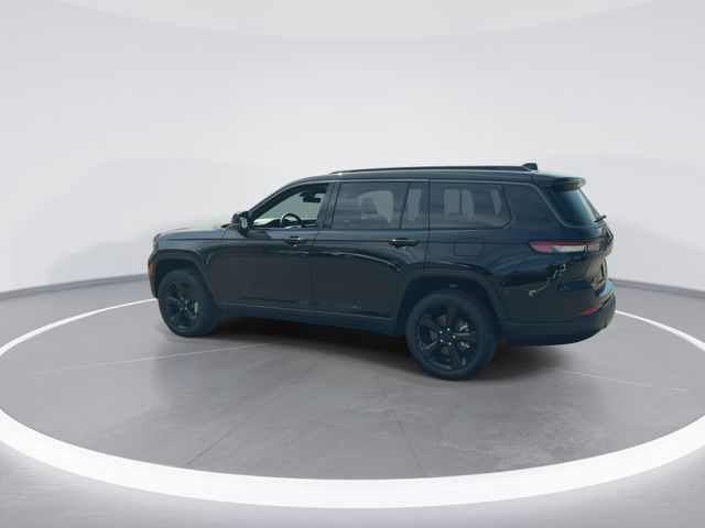 New 2026 Diamond Black Crystal Pearl-Coat Exterior Paint Jeep Limited image 5