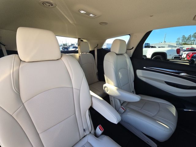 2023 Buick Enclave Essence:C02531