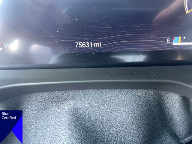 Used 2022 White Jeep Laredo image 13