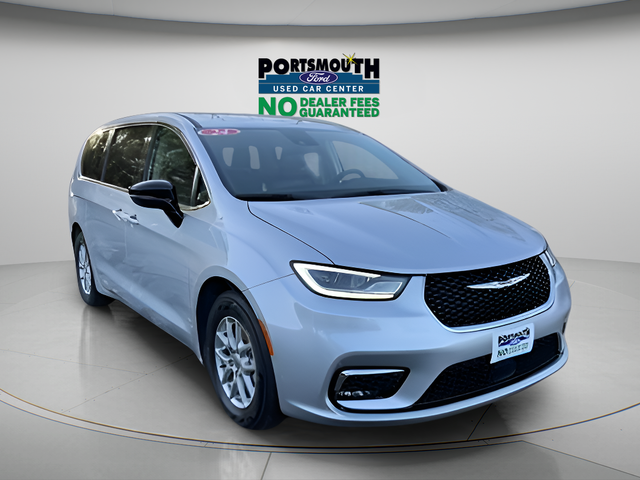 Silver Mist Clearcoat 2024 Chrysler Pacifica Touring L FWD Minivan Front-Wheel Drive 9-Speed Automatic