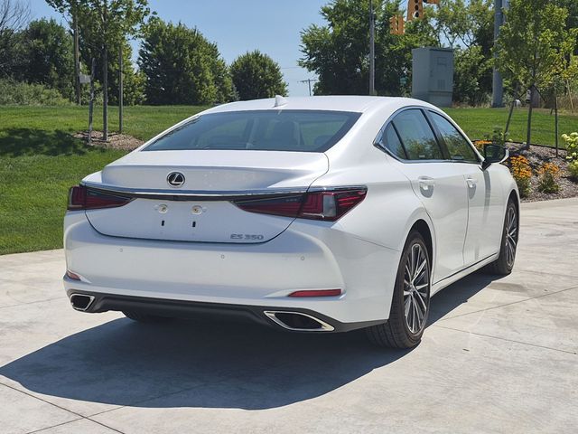 2025 Lexus ES - Image 5