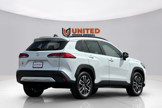 View vehicle photo 3