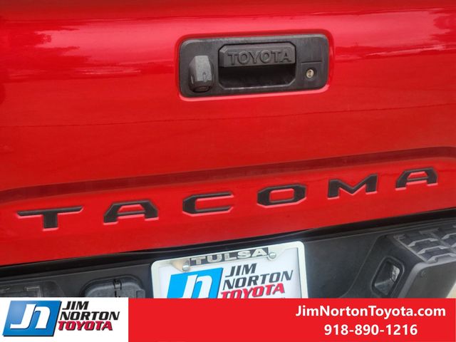 2021 Toyota Tacoma SR5 12