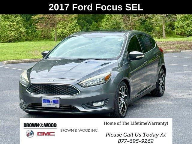  2017 Ford Focus SEL Hatchback   