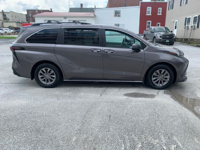 Used 2024 Toyota Sienna Van