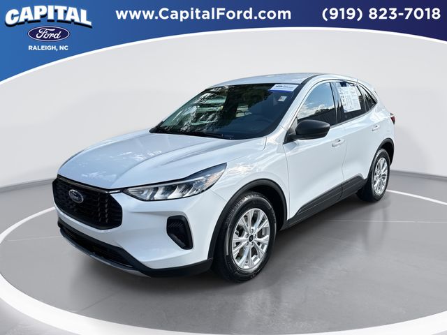 2023 Ford Escape Active's photo