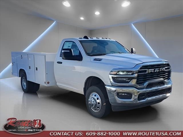 2026 RAM 3500 Chassis Tradesman Regular Cab LB DRW 4WD