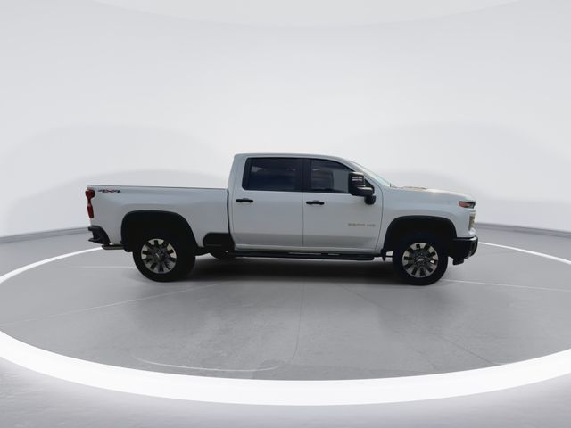 Used 2026 White Chevrolet Custom image 12