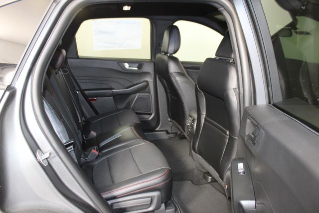 2025 Ford Escape ST-Line photo 17