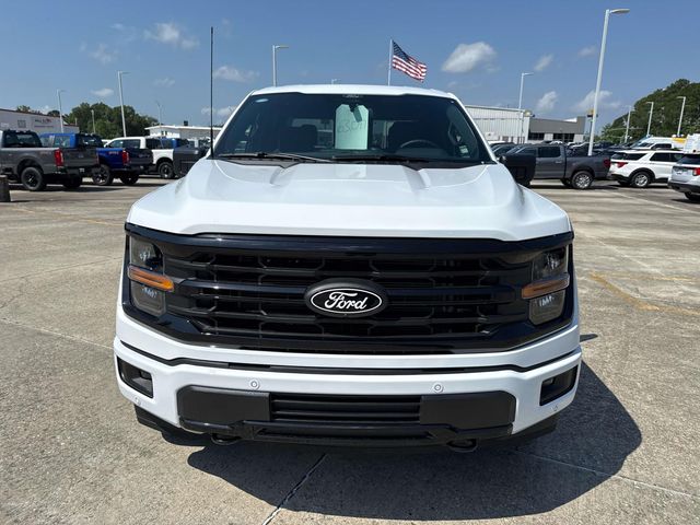 New 2026 White Ford XLT image 2