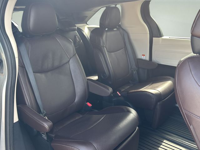 Used 2023 Toyota Sienna Van