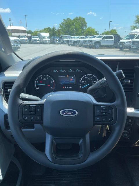 2025 Ford F-350 Super Duty XL