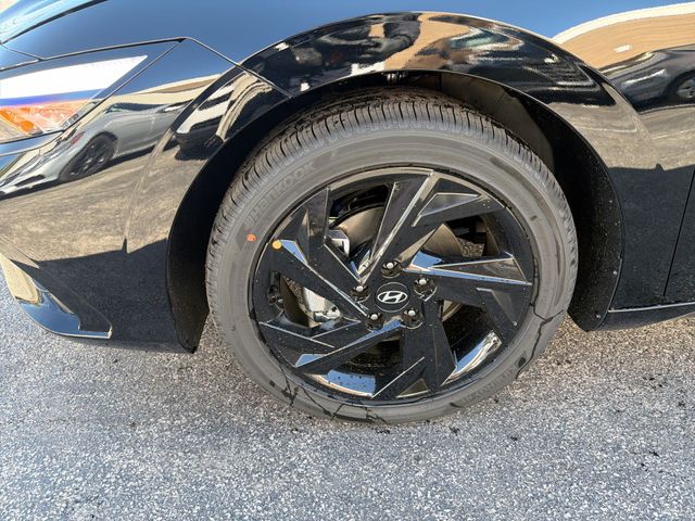 New 2026 Black Hyundai SEL Sport image 21