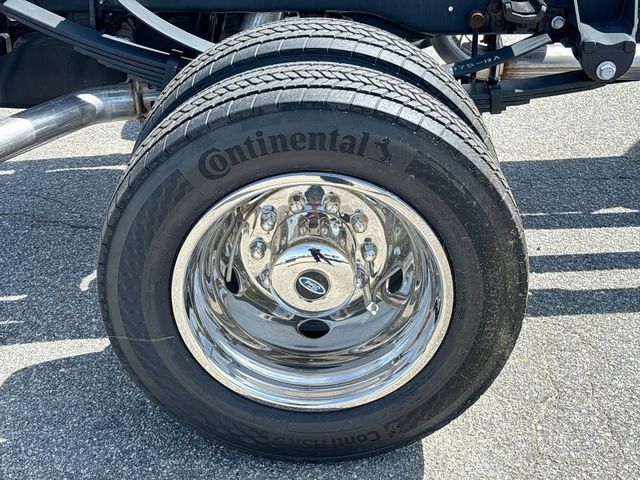 New 2026 Oxford White Ford F-450® XL image 10