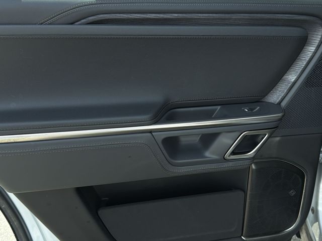 Used 2024  Rivian Adventure image 21